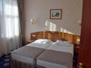 Фото номера Стандартный двухместный номер с 1 кроватью или 2 отдельными кроватями Гостиница  София г. Тула 7
