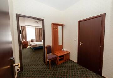 Фото номера Стандартные апартаменты с 2 спальнями Гостиница  София г. Тула 4