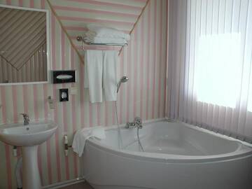 Фото номера Семейный суперлюкс Гостиница -отель Inshinka-SPA г. Тула 3